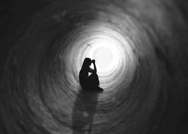 青年人，你为何如此孤独！*